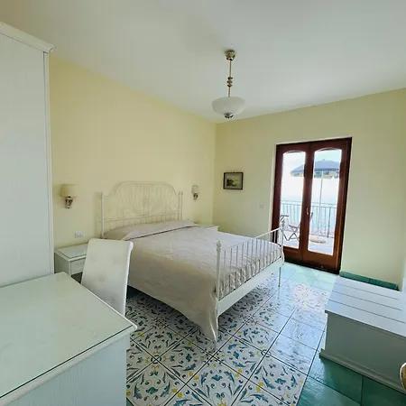 Groove'n'grove Bed & Breakfast Sant'Agata sui due Golfi