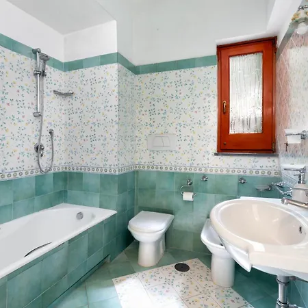 Groove'n'grove Bed & Breakfast