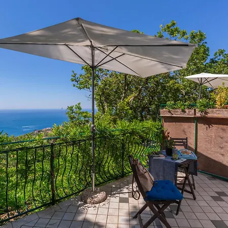 Bed & Breakfast Groove'n'grove Sant'Agata sui due Golfi